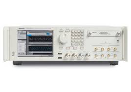 Tektronix AWG70002A